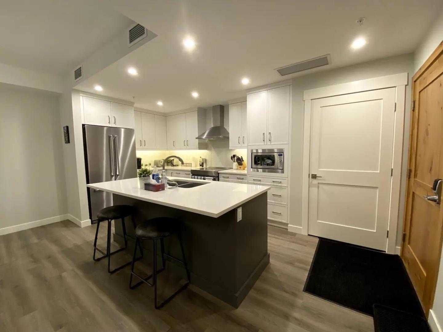Luxury Unit In The Heart Of キャンモア エクステリア 写真